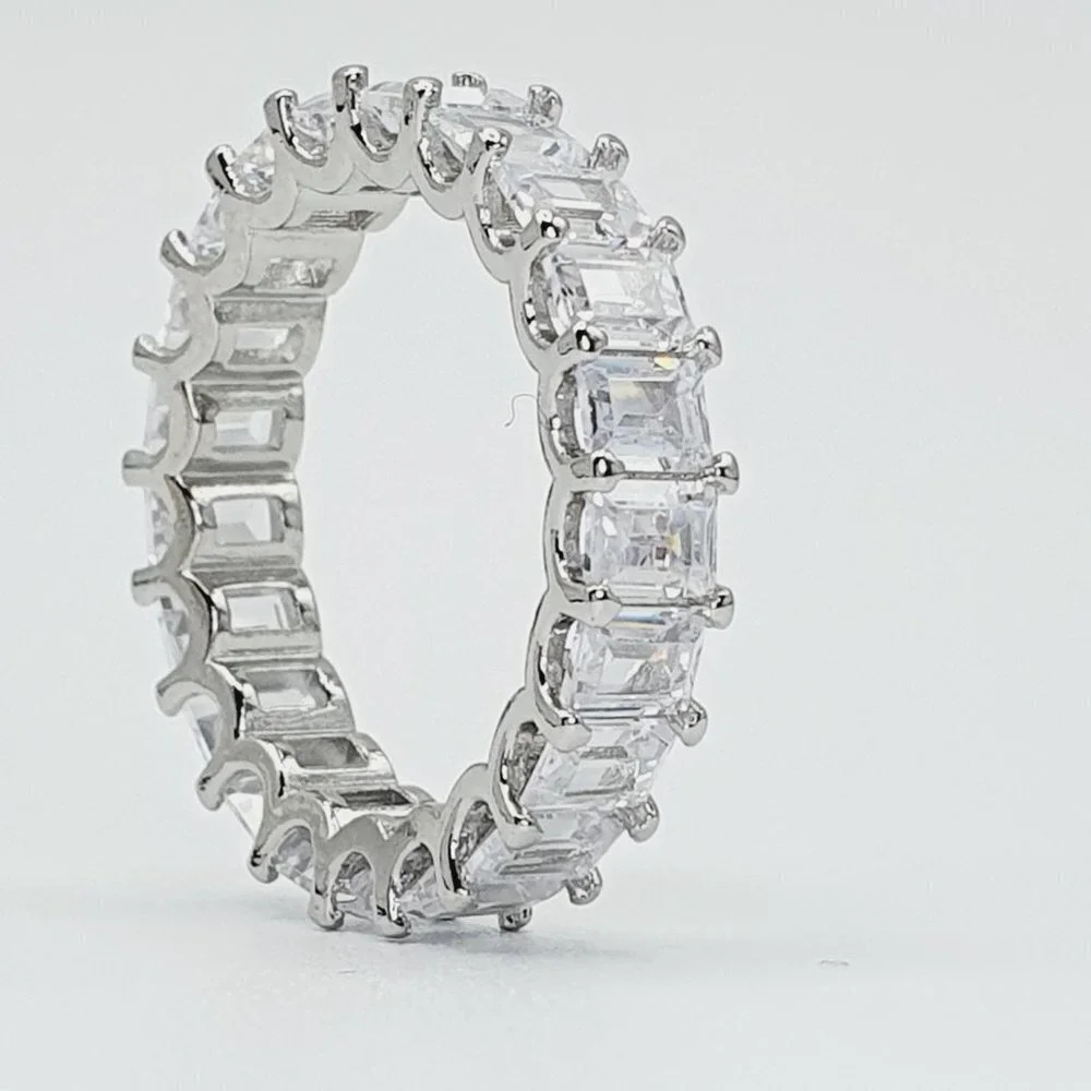 💎925 Sterling Silver Plated Clear CZ Eternity Wedding/Engagement Ring UN… - Picture 4 of 8